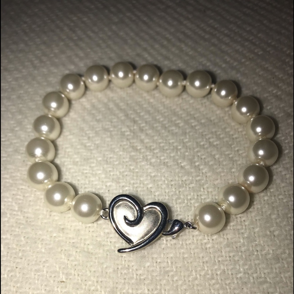 CLOSET CLOSING!! Mary Kay Bracelet